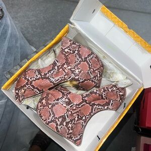 Snakeskin Platform cut out Heels